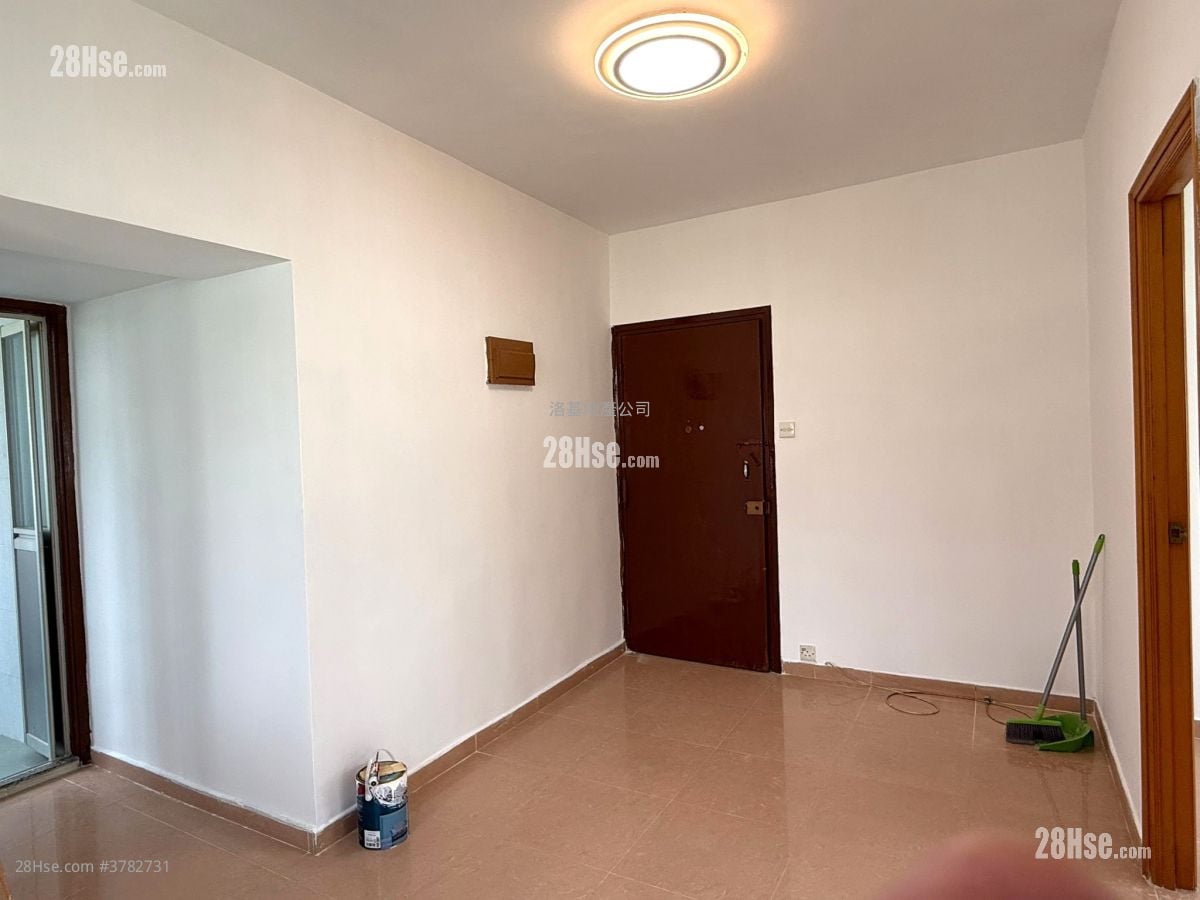 安康大厦 售盘 2 房 , 1 浴室 393 平方尺