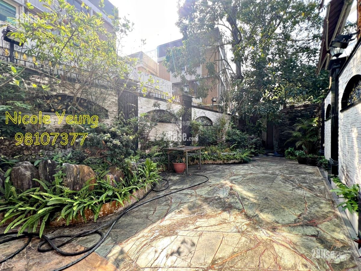 Conwell Villa Sell 3 Bedrooms , 4 Bathrooms 1,802 ft²