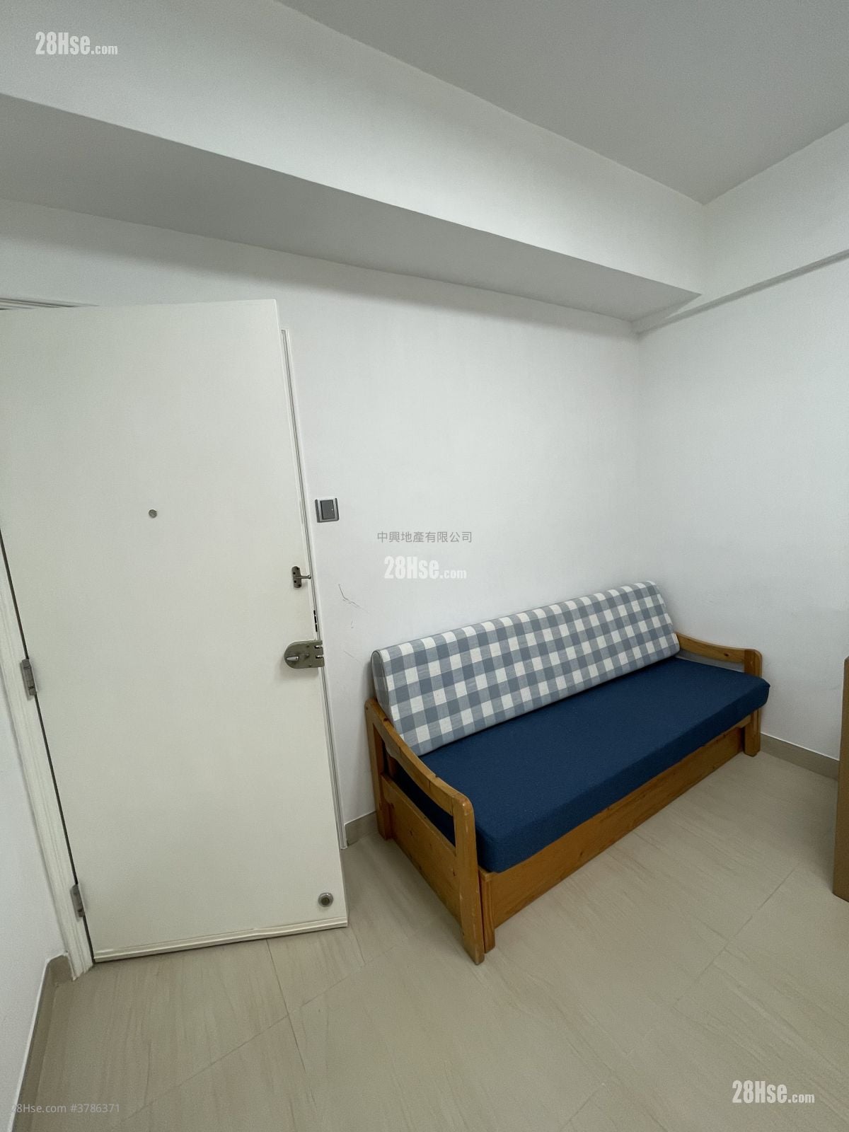 Man Cheong Building Rental 2 Bedrooms , 1 Bathroom 415 ft²