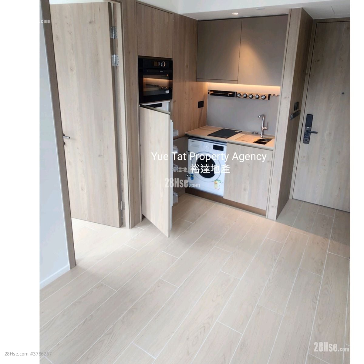 Finnie Sell 1 Bedroom 245 ft²