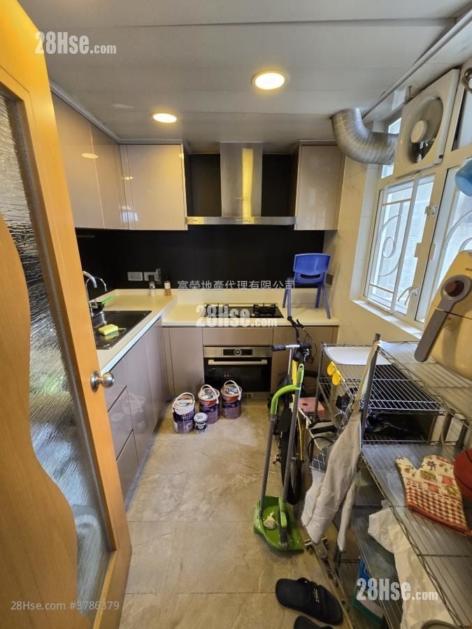 Whampoa Garden Rental 4 Bedrooms , 2 Bathrooms 962 ft²