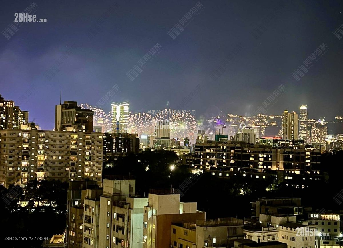 No.1 Ho Man Tin Hill Sell 4 Bedrooms , 3 Bathrooms 1,481 ft²