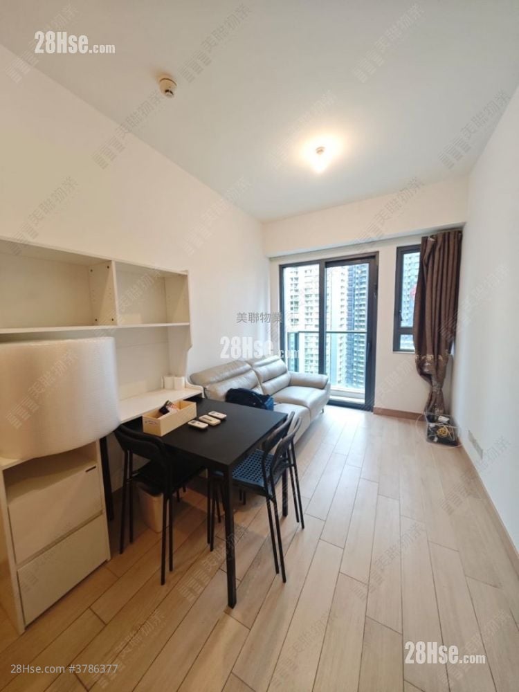 天寰 售盘 2 房 438 平方尺