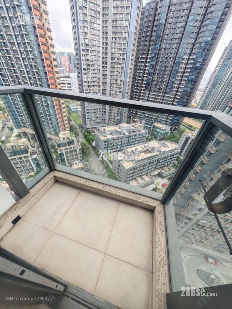 天寰 售盘 2 房 438 平方尺