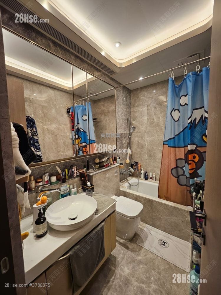 Henley Park 售盘 2 房 , 1 浴室 604 平方尺