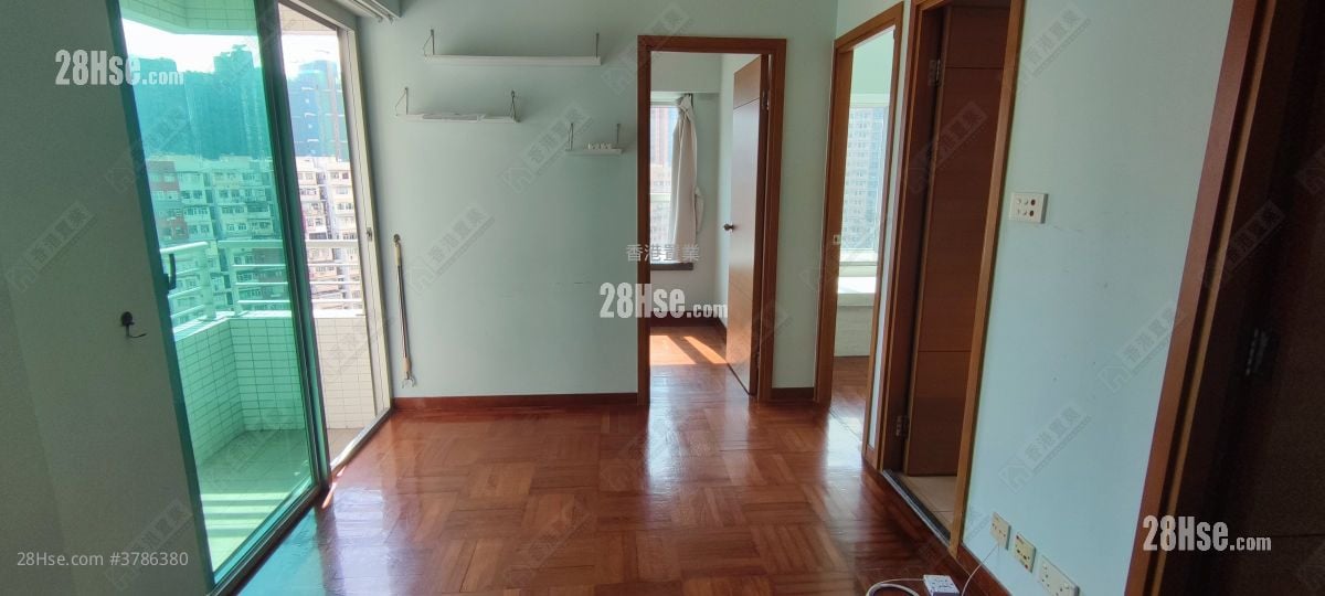 港湾豪庭 售盘 2 房 347 平方尺