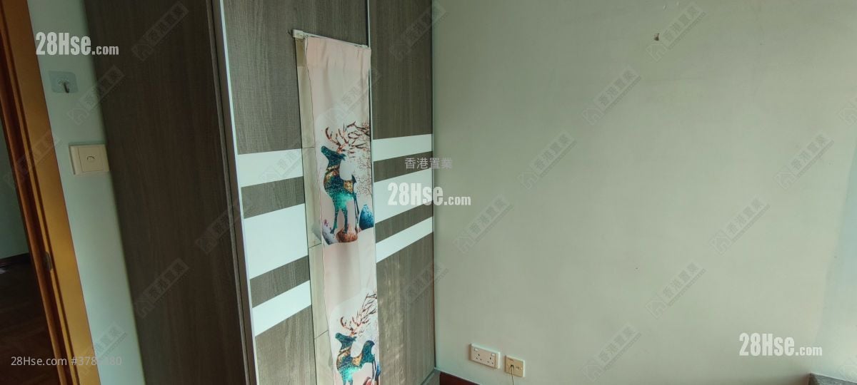 港湾豪庭 售盘 2 房 347 平方尺