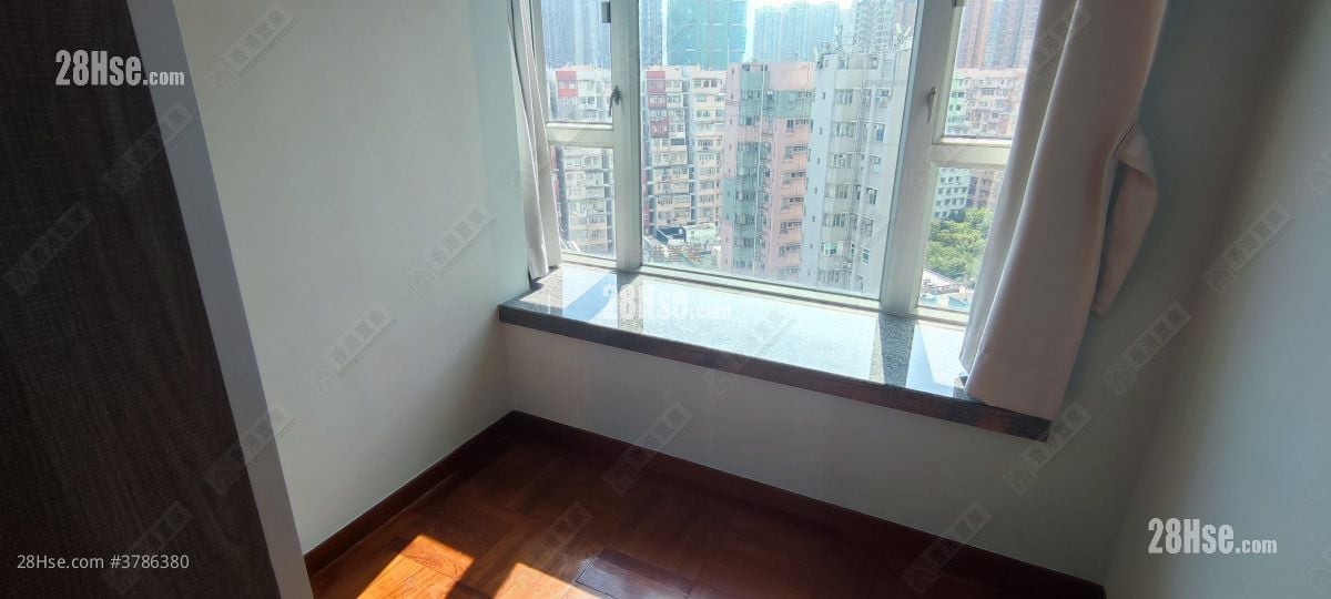 港湾豪庭 售盘 2 房 347 平方尺