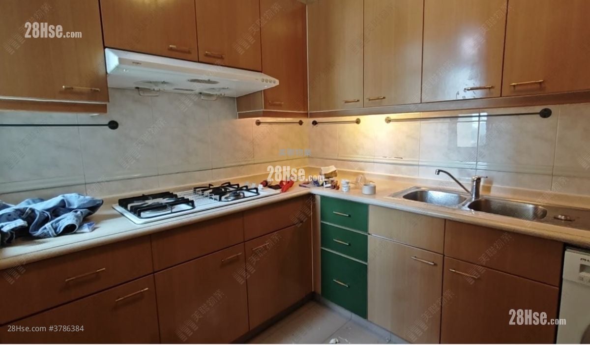 骏景园 售盘 3 房 , 1 浴室 676 平方尺