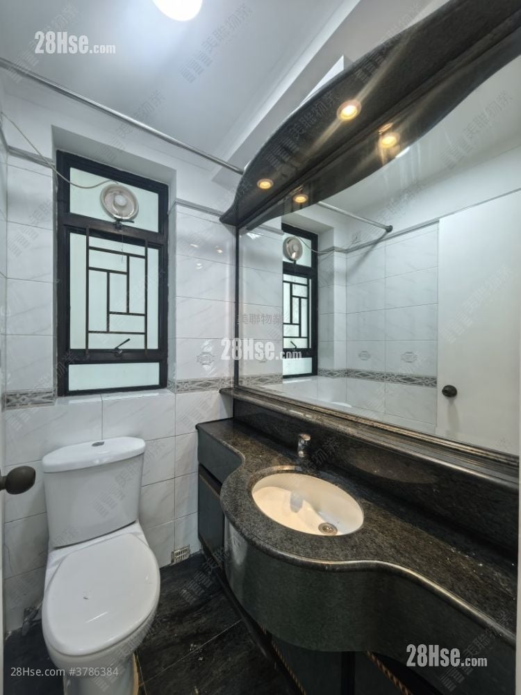 骏景园 售盘 3 房 , 1 浴室 676 平方尺