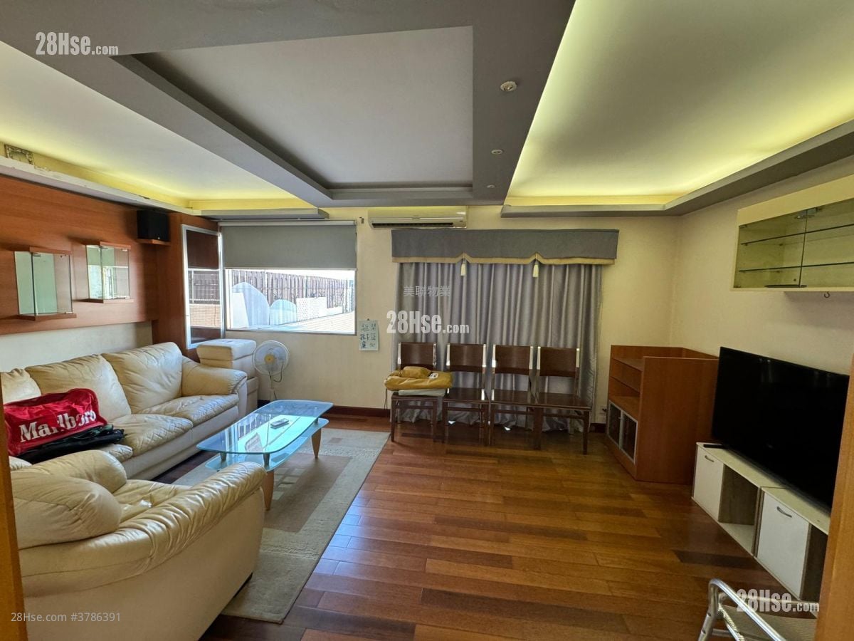 Fairview Park Sell 3 Bedrooms , 2 Bathrooms 950 ft²