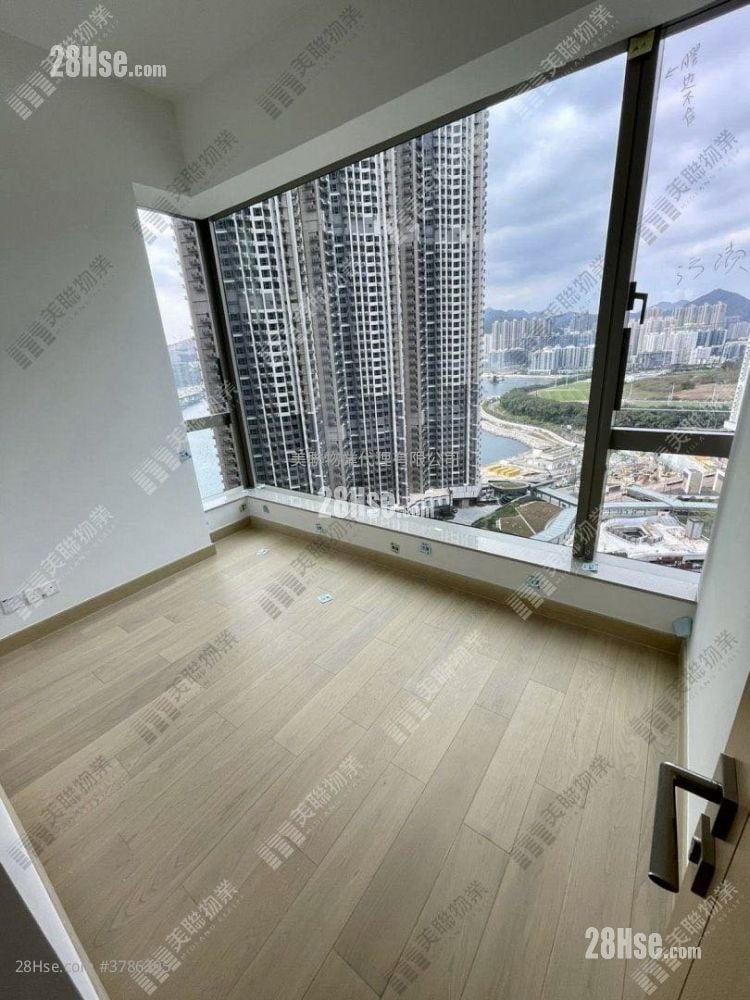 Marini Sell 2 Bedrooms , 1 Bathroom 495 ft²