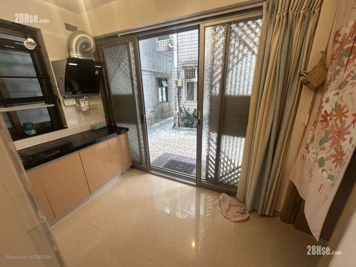 村屋 售盘 1 房 , 1 浴室 250 平方尺