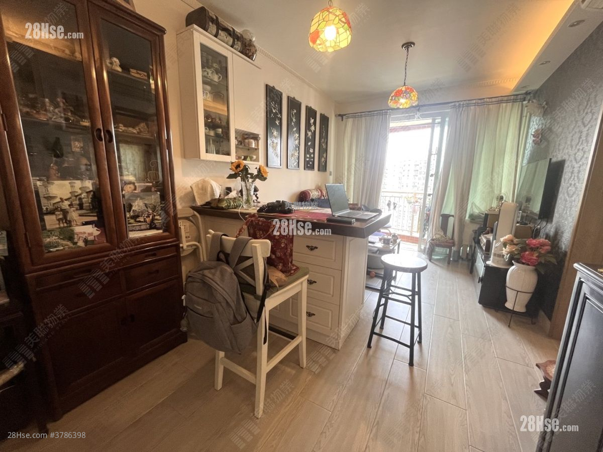 Central Park Towers Sell 2 Bedrooms 496 ft²