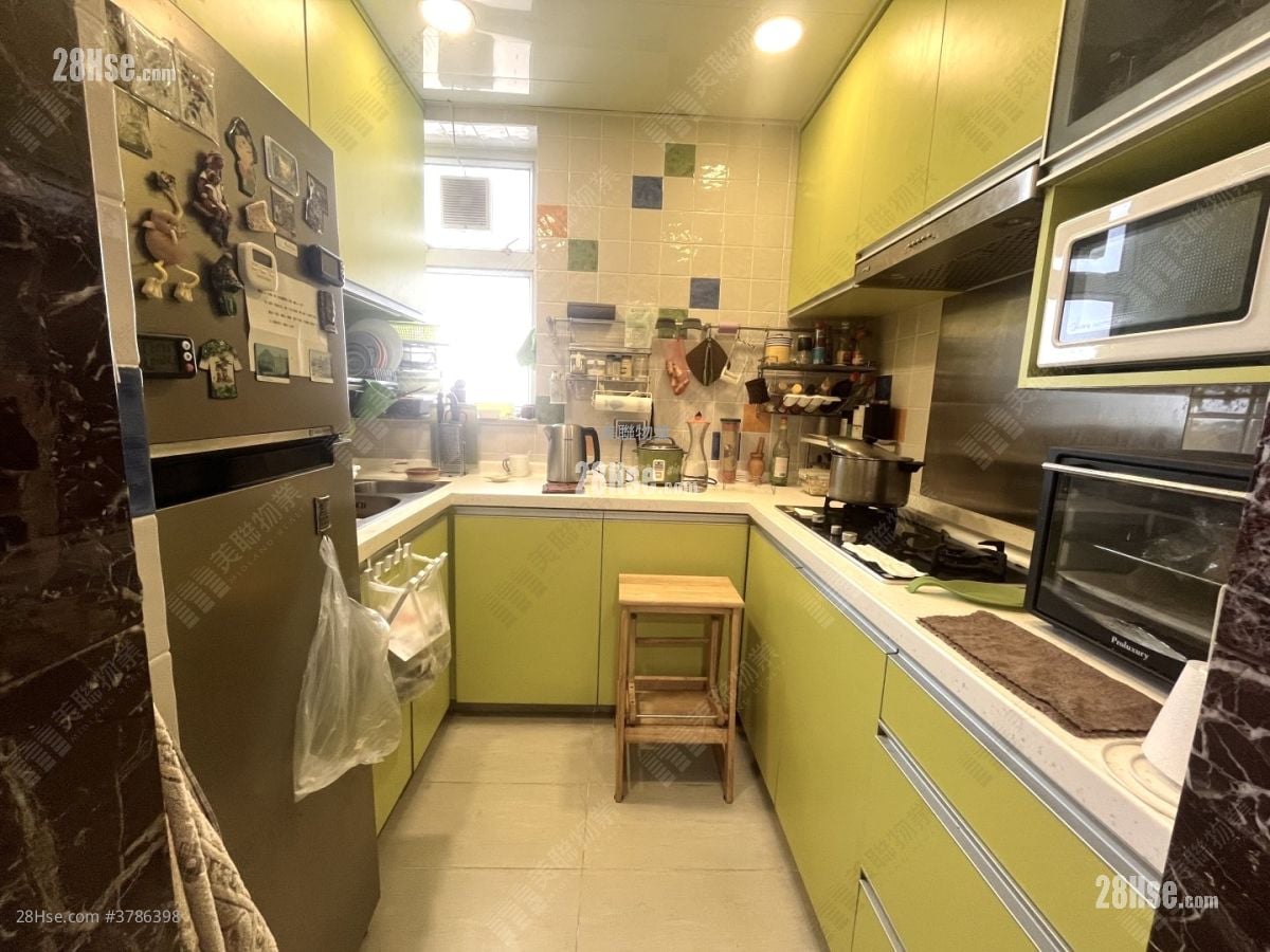 Central Park Towers Sell 2 Bedrooms 496 ft²