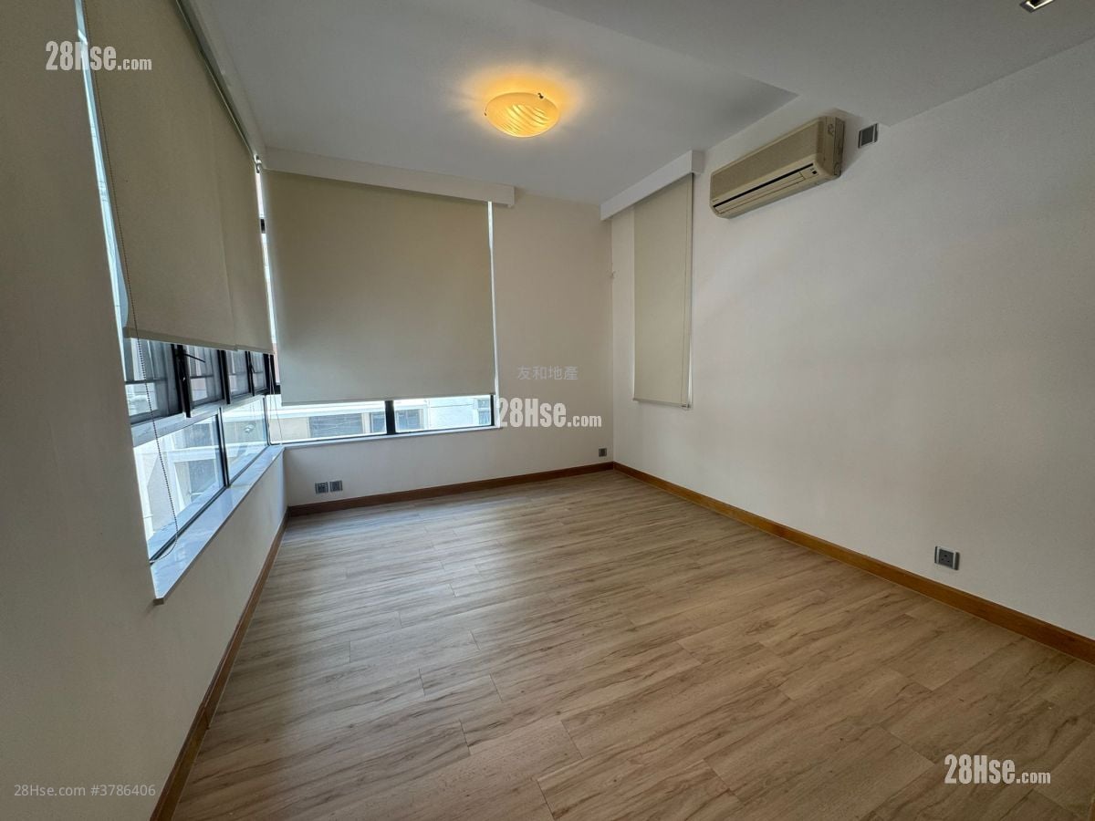 Hillsea Court Rental 1,239 ft²