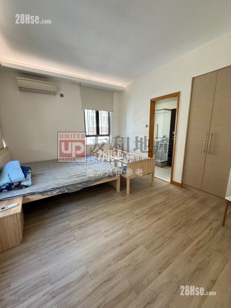 Hillsea Court Rental 1,239 ft²