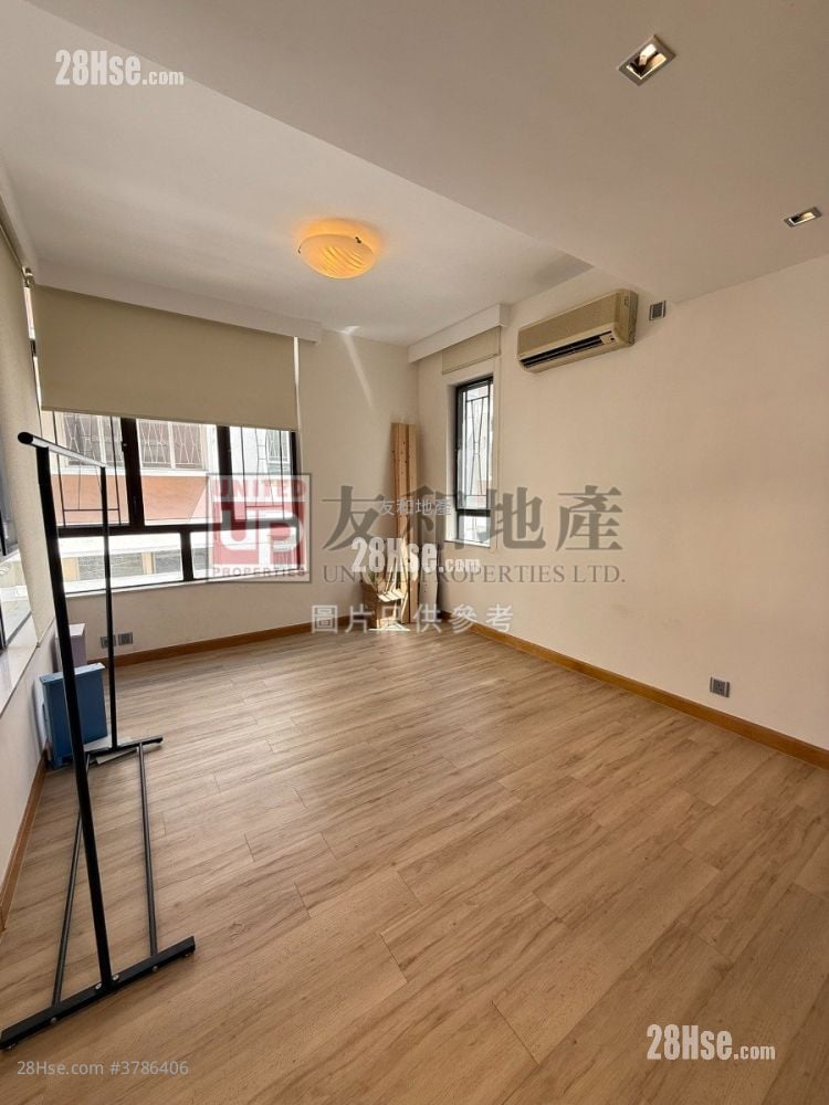 Hillsea Court Rental 1,239 ft²