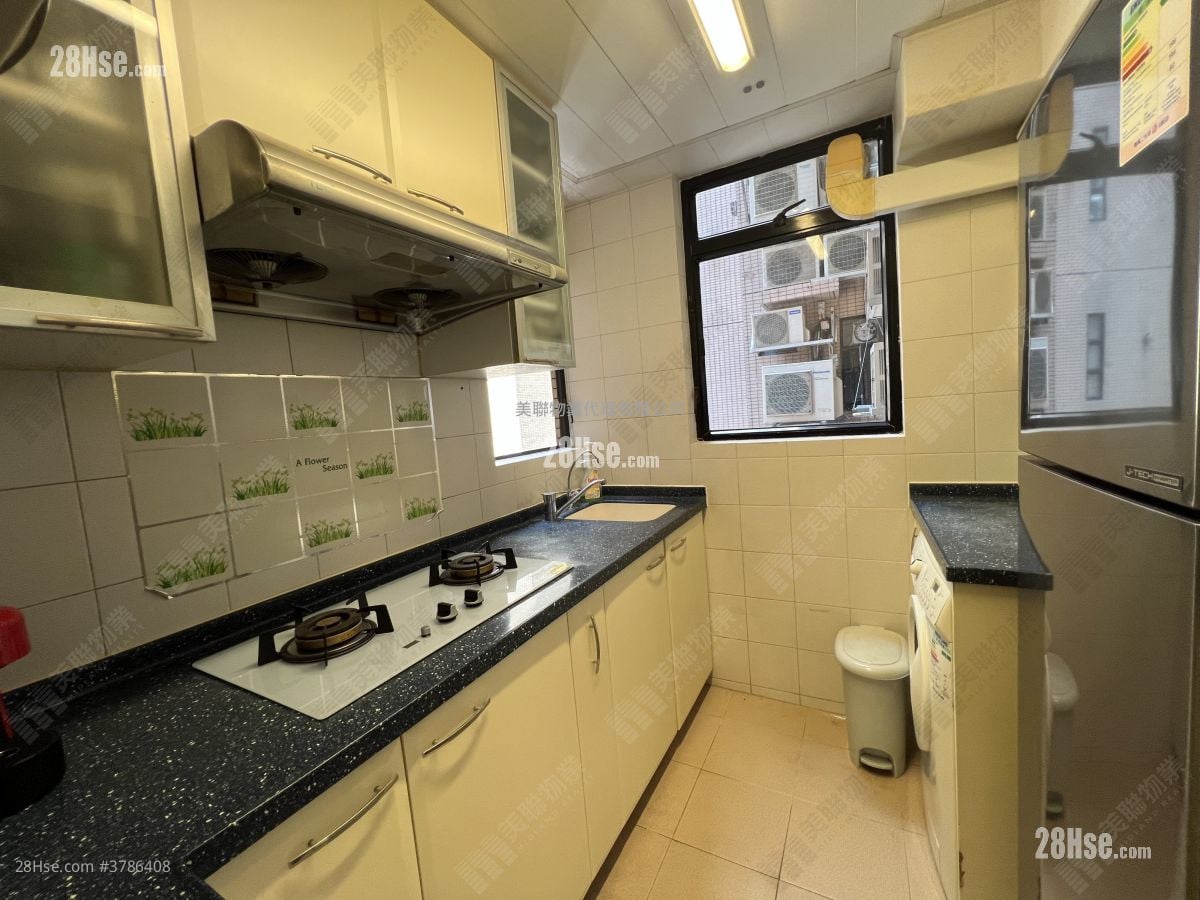 贺龙居 售盘 3 房 , 2 浴室 676 平方尺