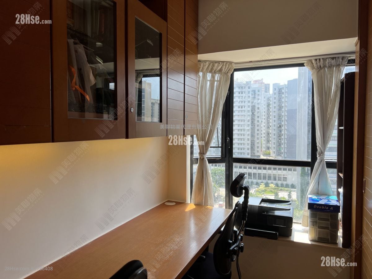 贺龙居 售盘 3 房 , 2 浴室 676 平方尺