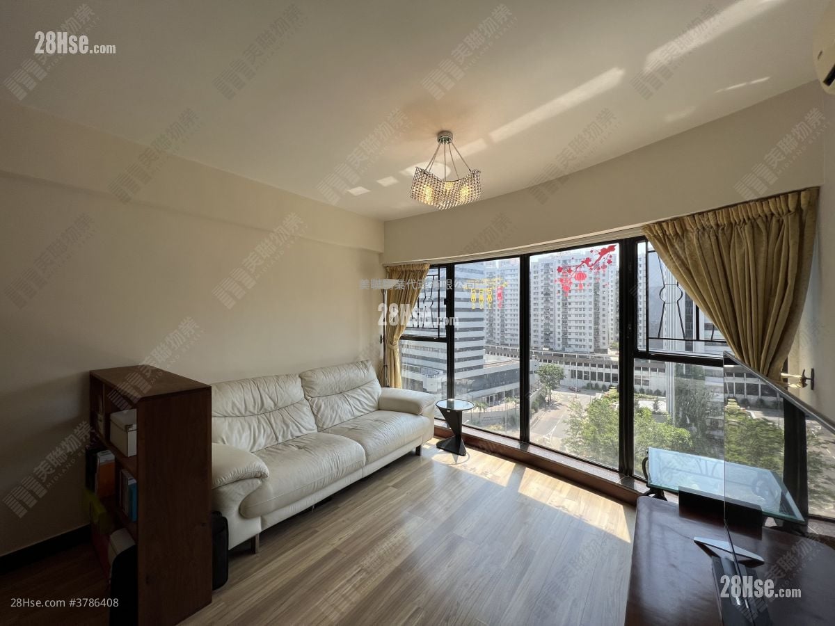 贺龙居 售盘 3 房 , 2 浴室 676 平方尺