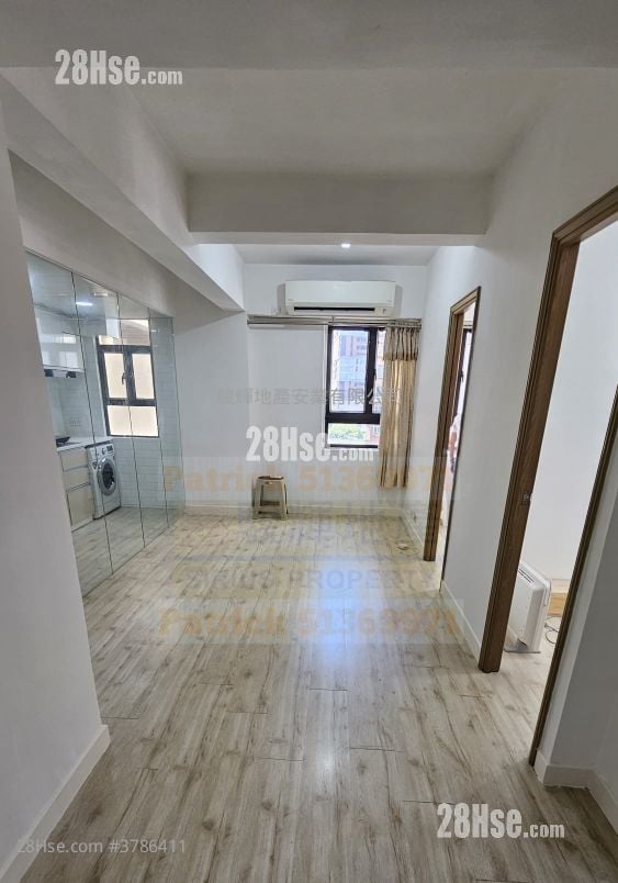 Kam Tong Building Sell 3 Bedrooms , 2 Bathrooms 515 ft²