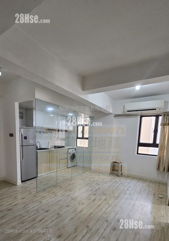 Kam Tong Building Sell 3 Bedrooms , 2 Bathrooms 515 ft²