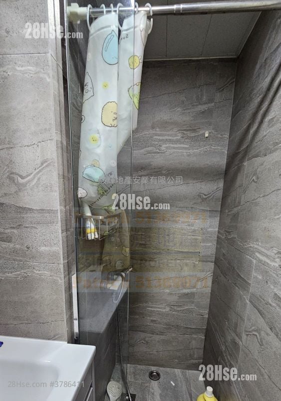 Kam Tong Building Sell 3 Bedrooms , 2 Bathrooms 515 ft²