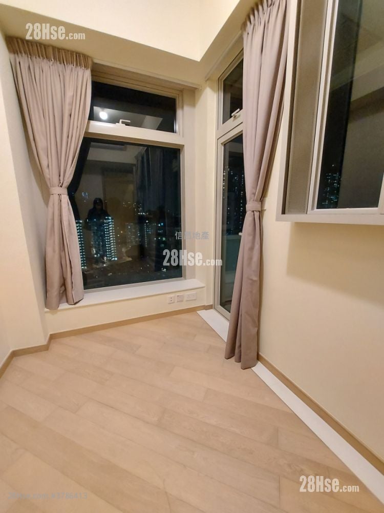 City Hub Rental 1 Bedroom 368 ft²