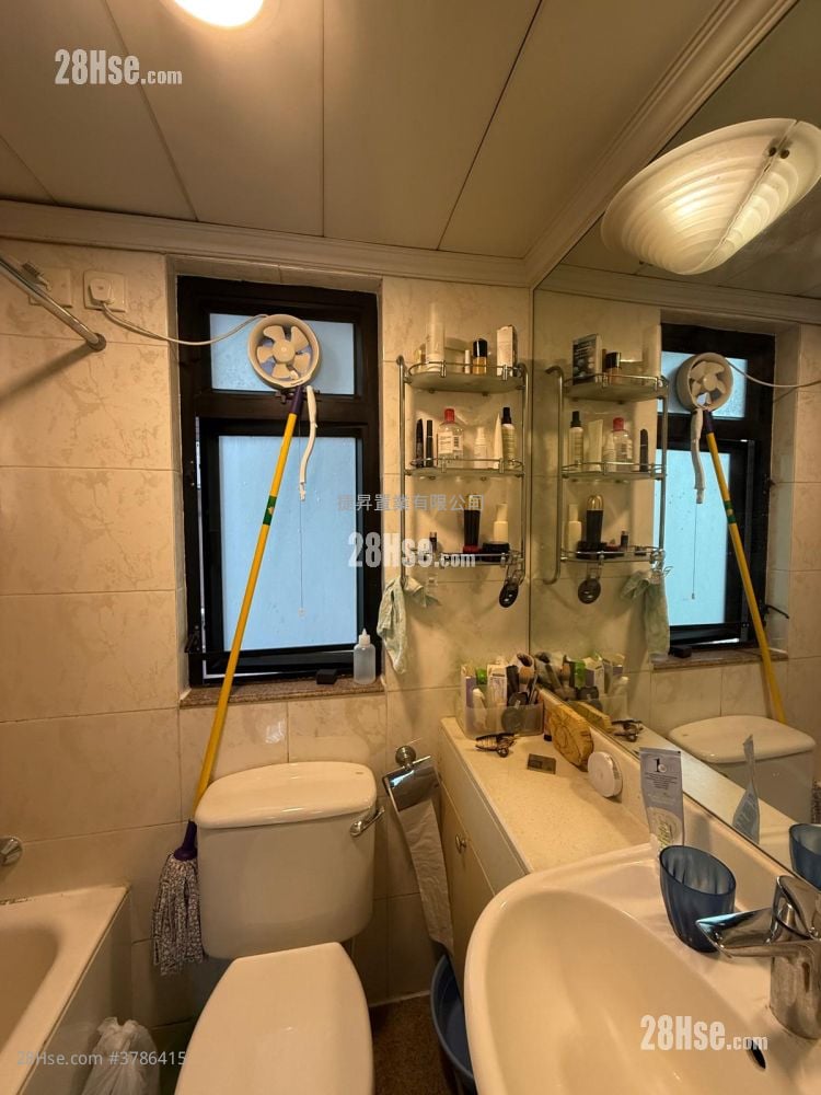 Palatial Stand Sell 1 Bedroom , 1 Bathroom 256 ft²