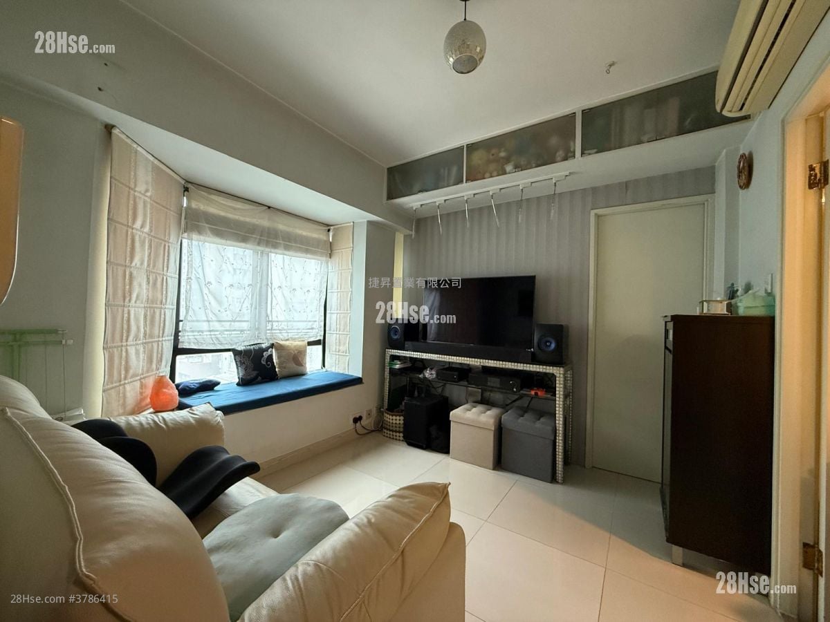 Palatial Stand Sell 1 Bedroom , 1 Bathroom 256 ft²