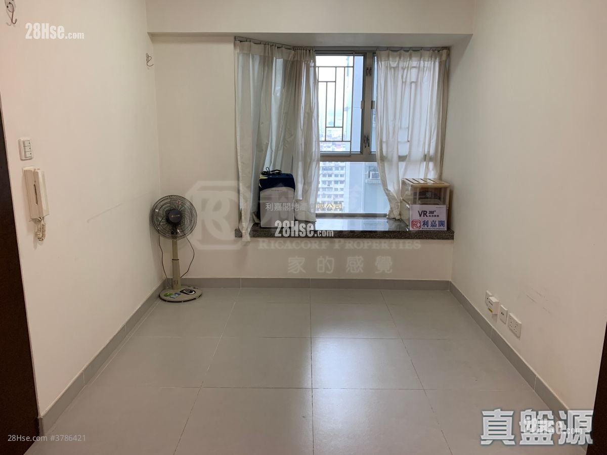 港湾豪庭 售盘 2 房 381 平方尺