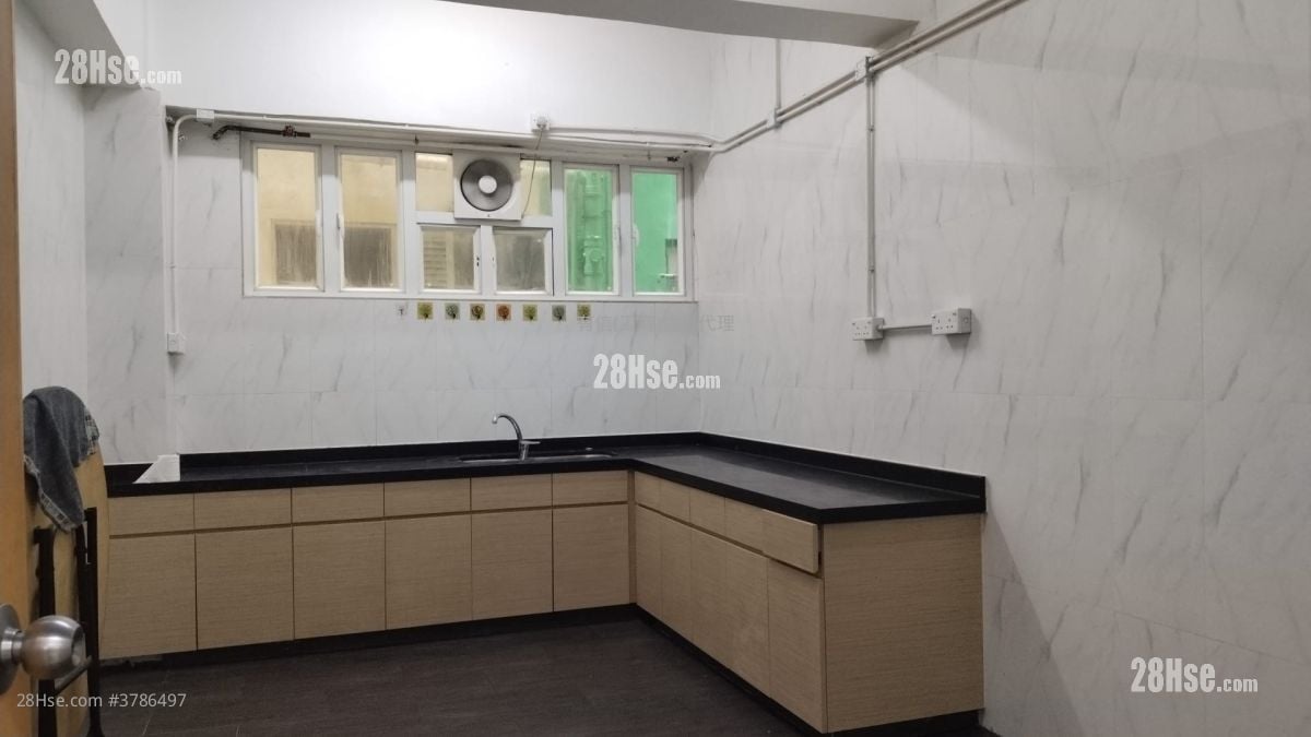 Mercantile Industrial & Warehouse Building Rental 3 Bedrooms , 4 Toilets 6,780 ft²