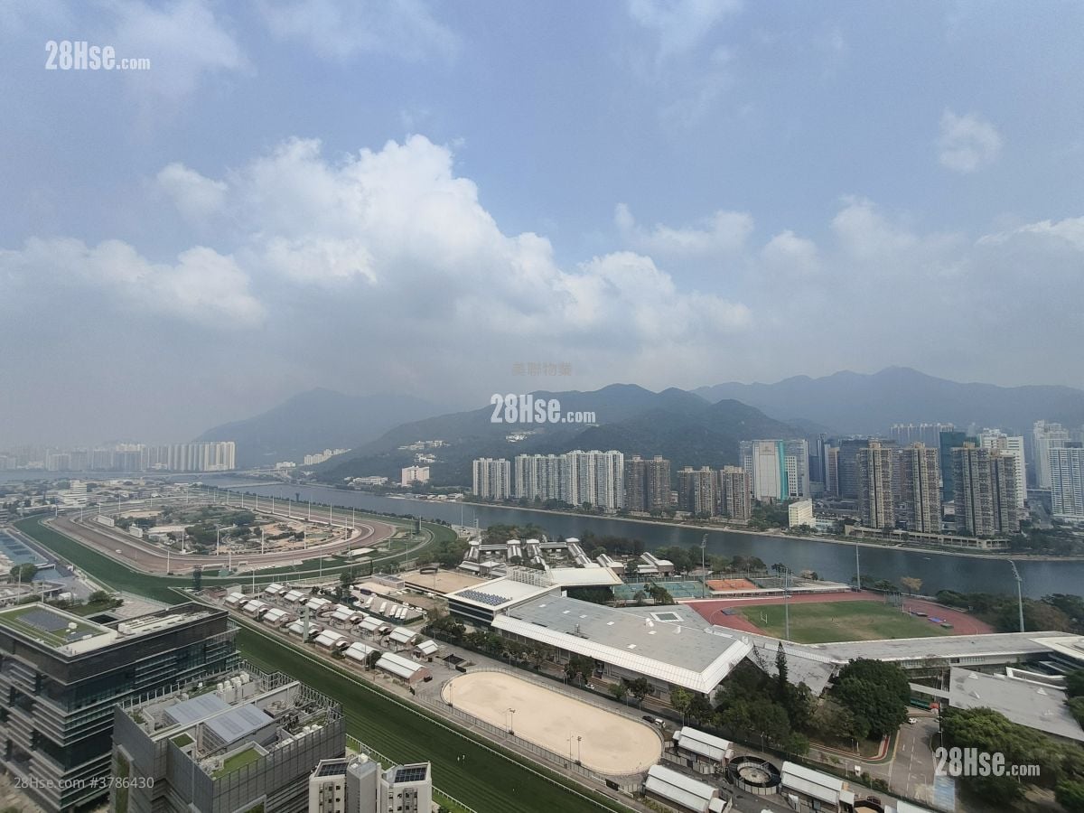 The Palazzo Rental 4 Bedrooms , 3 Bathrooms 1,461 ft²