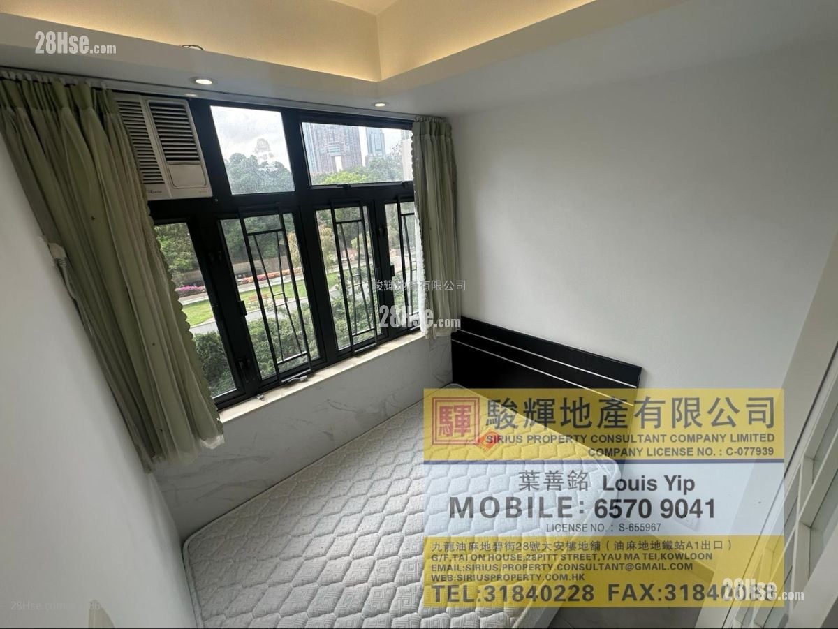 Burlington House Rental Studio , 1 Bathroom 150 ft²