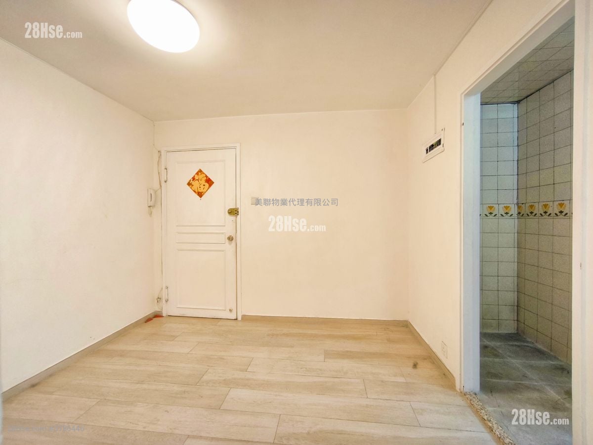 美孚新邨 售盘 3 房 , 1 浴室 657 平方尺