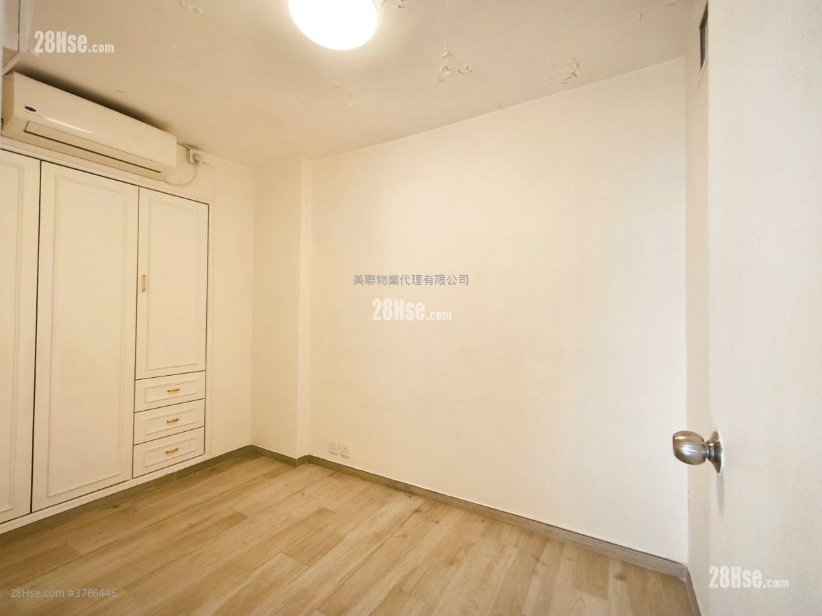 美孚新邨 售盘 3 房 , 1 浴室 657 平方尺