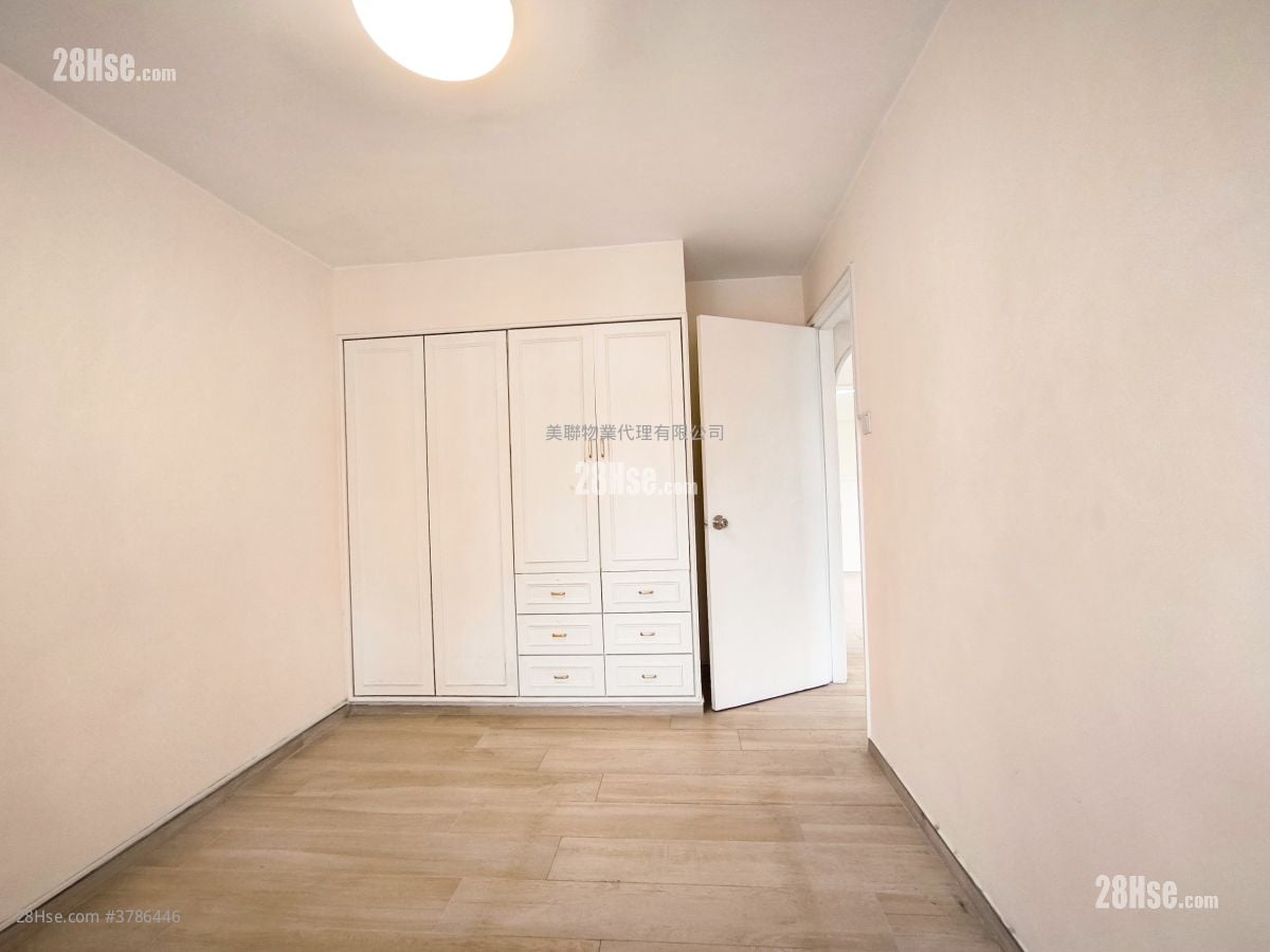 美孚新邨 售盘 3 房 , 1 浴室 657 平方尺