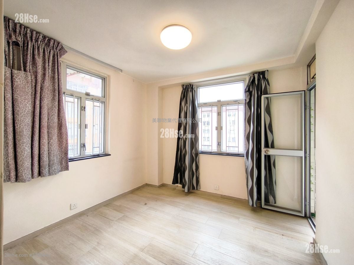 美孚新邨 售盘 3 房 , 1 浴室 657 平方尺