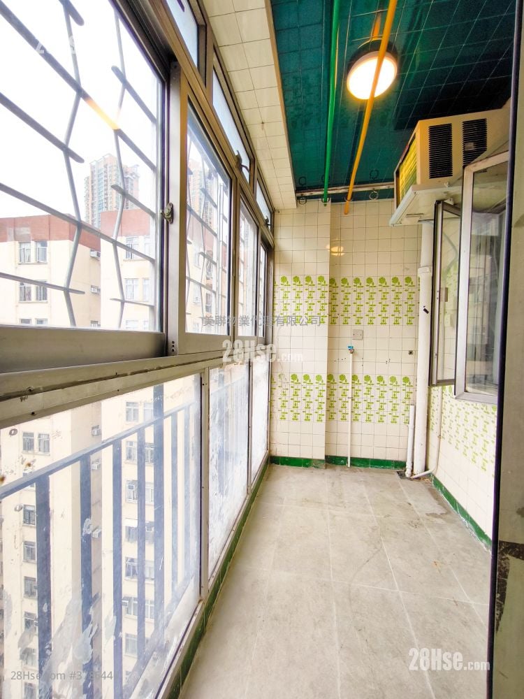 美孚新邨 售盘 3 房 , 1 浴室 657 平方尺