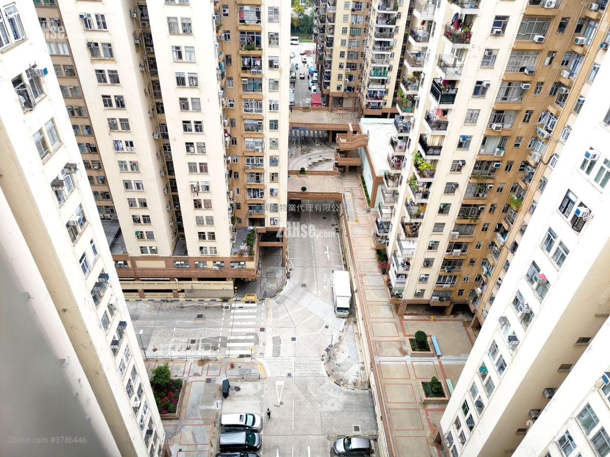 美孚新邨 售盘 3 房 , 1 浴室 657 平方尺