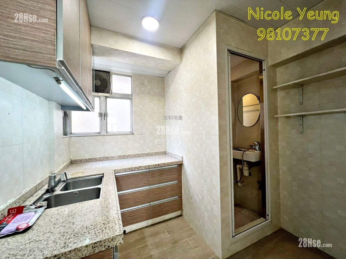 嘉輝大廈 售盤 3 房 , 2 浴室 631 平方呎