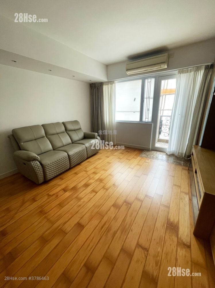 Village Tower Rental 3 Bedrooms 805 ft²