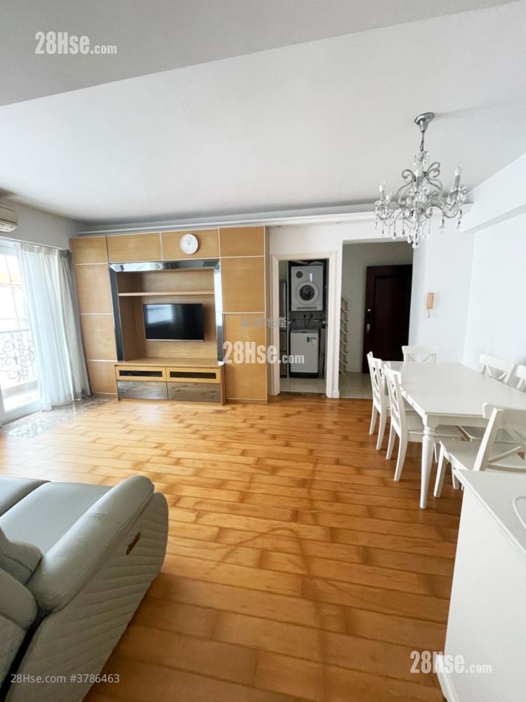 Village Tower Rental 3 Bedrooms 805 ft²