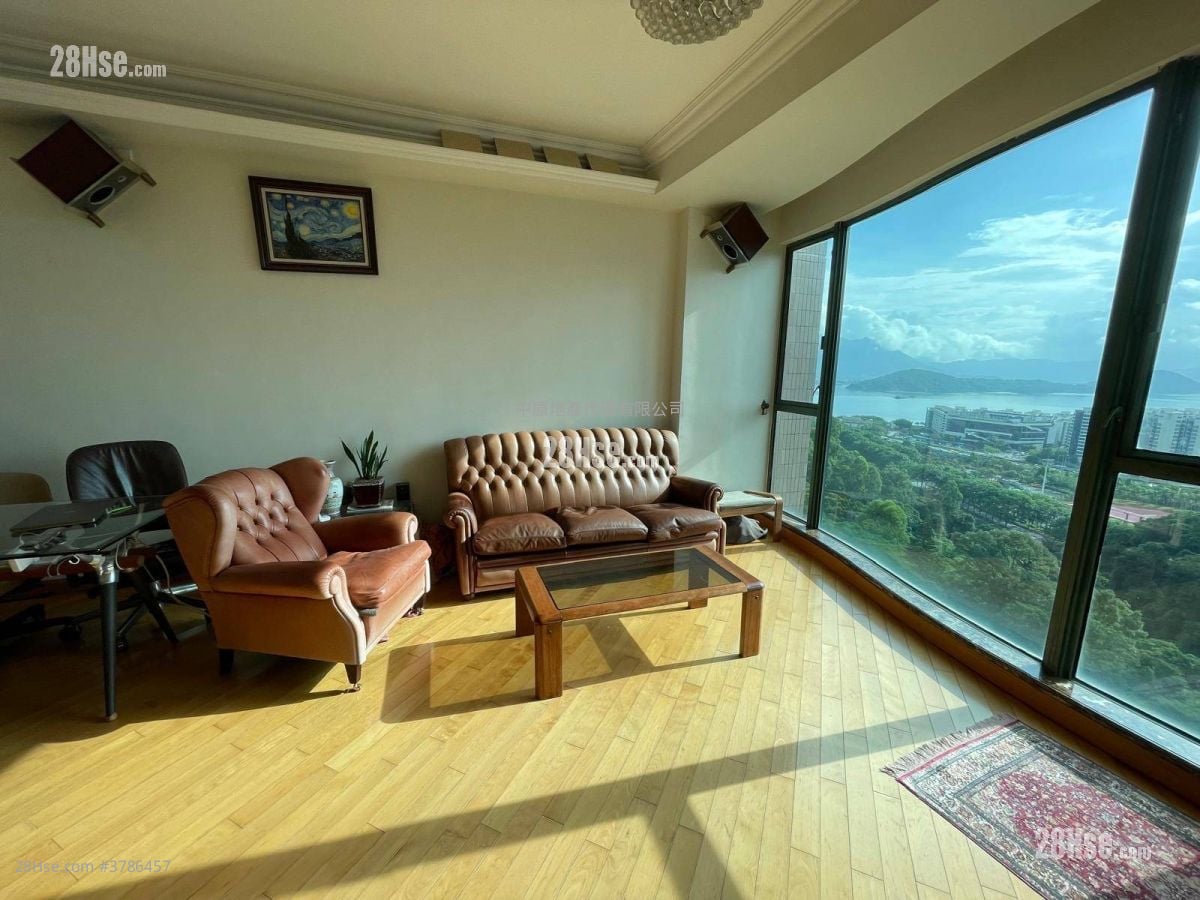 鹿茵山庄 售盘 3 房 1,085 平方尺