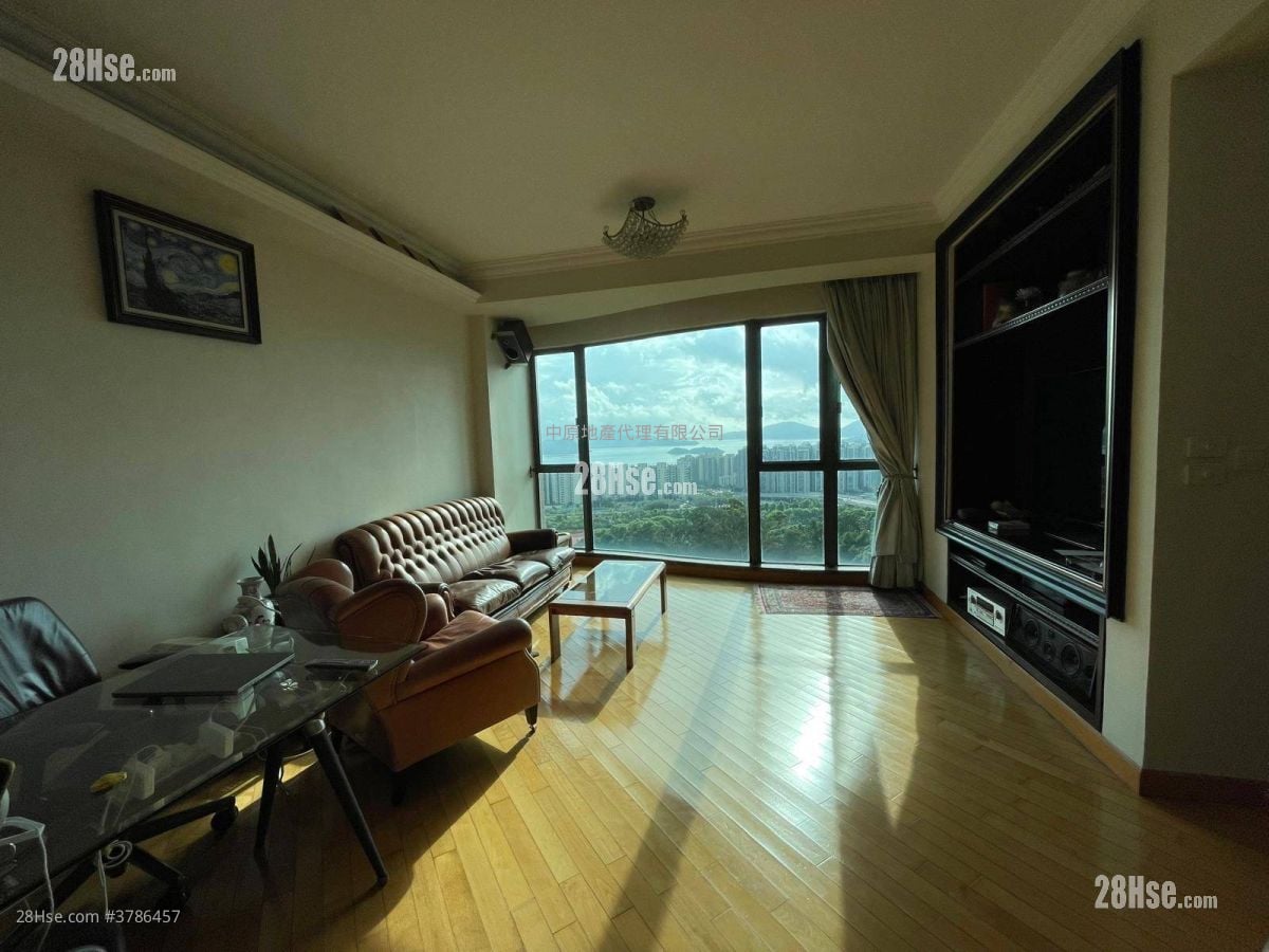 鹿茵山庄 售盘 3 房 1,085 平方尺