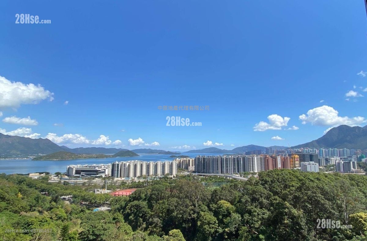 鹿茵山庄 售盘 3 房 1,085 平方尺