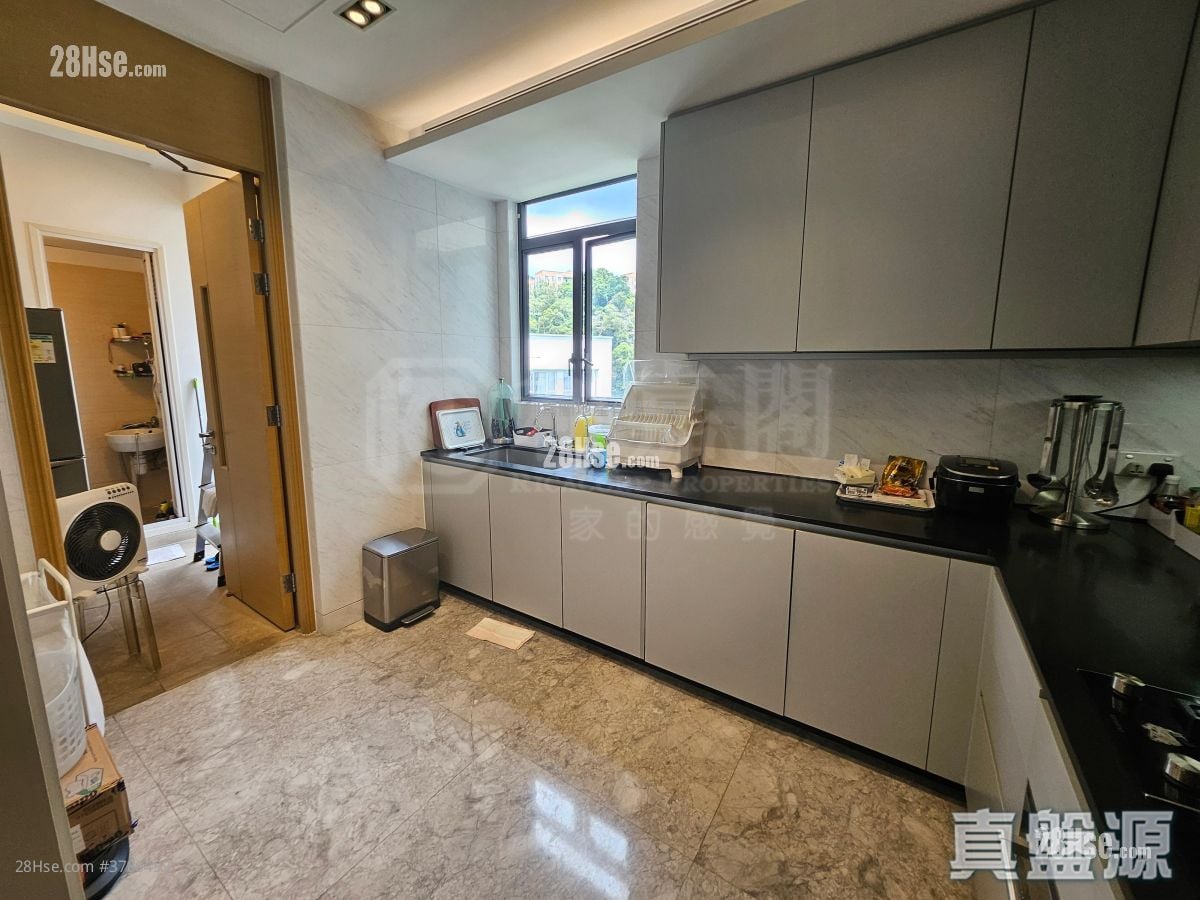 Eden Gate Sell 4 Bedrooms 1,575 ft²