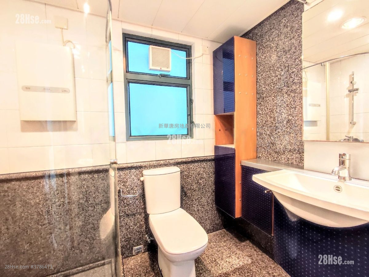 浴室: 罗便臣道80号 租盘 3 房 , 2 浴室 841 平方尺