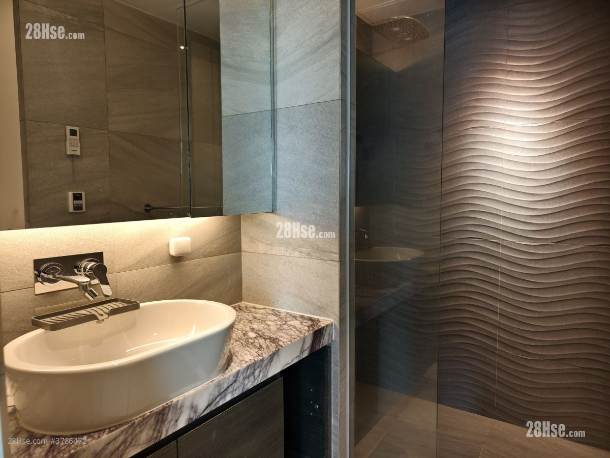 Celestial Heights Rental 3 Bedrooms , 3 Bathrooms 1,746 ft²